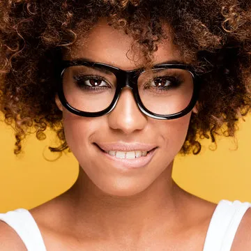 数据分析人员查看计划内容